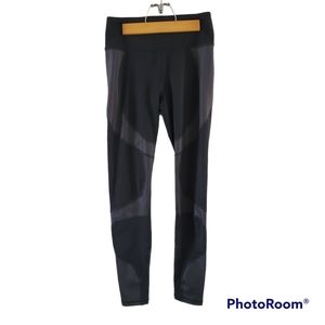 Lululemon City Core Tight high rise leggings 28” inseam Black gray sz 6 leg logo